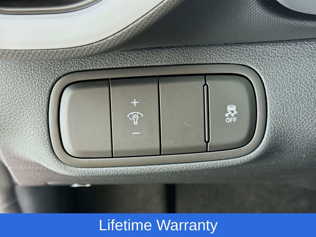 New 2025 Hyundai Venue Limited image 10