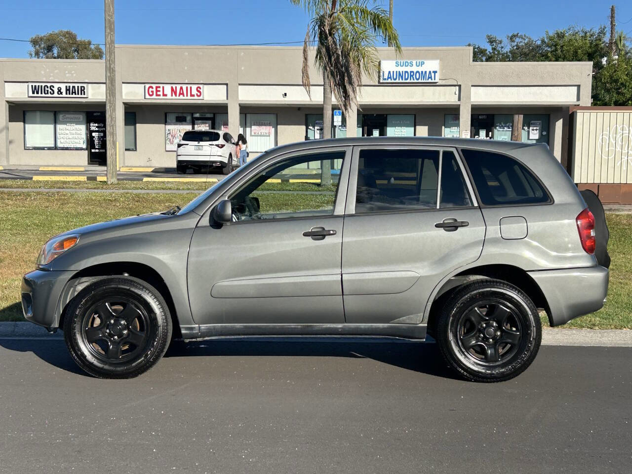 Used 2004 Toyota RAV4 2WD image 4