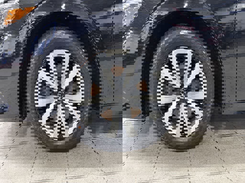 Certified 2023 Honda Civic LX image 10