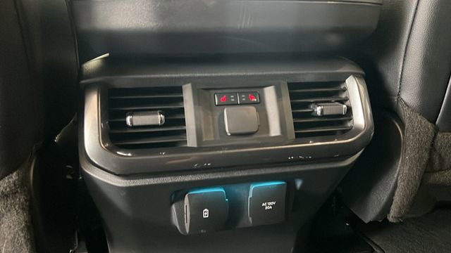 Used 2023 Ford F150 Lariat w/ Equipment Group 502A High image 19