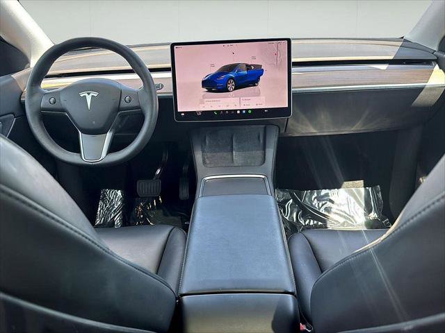 Used 2022 Tesla Model Y Long Range image 15