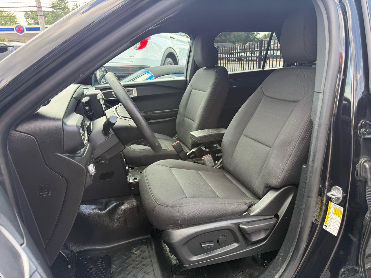 Used 2021 Ford Explorer 4WD Police Interceptor image 3