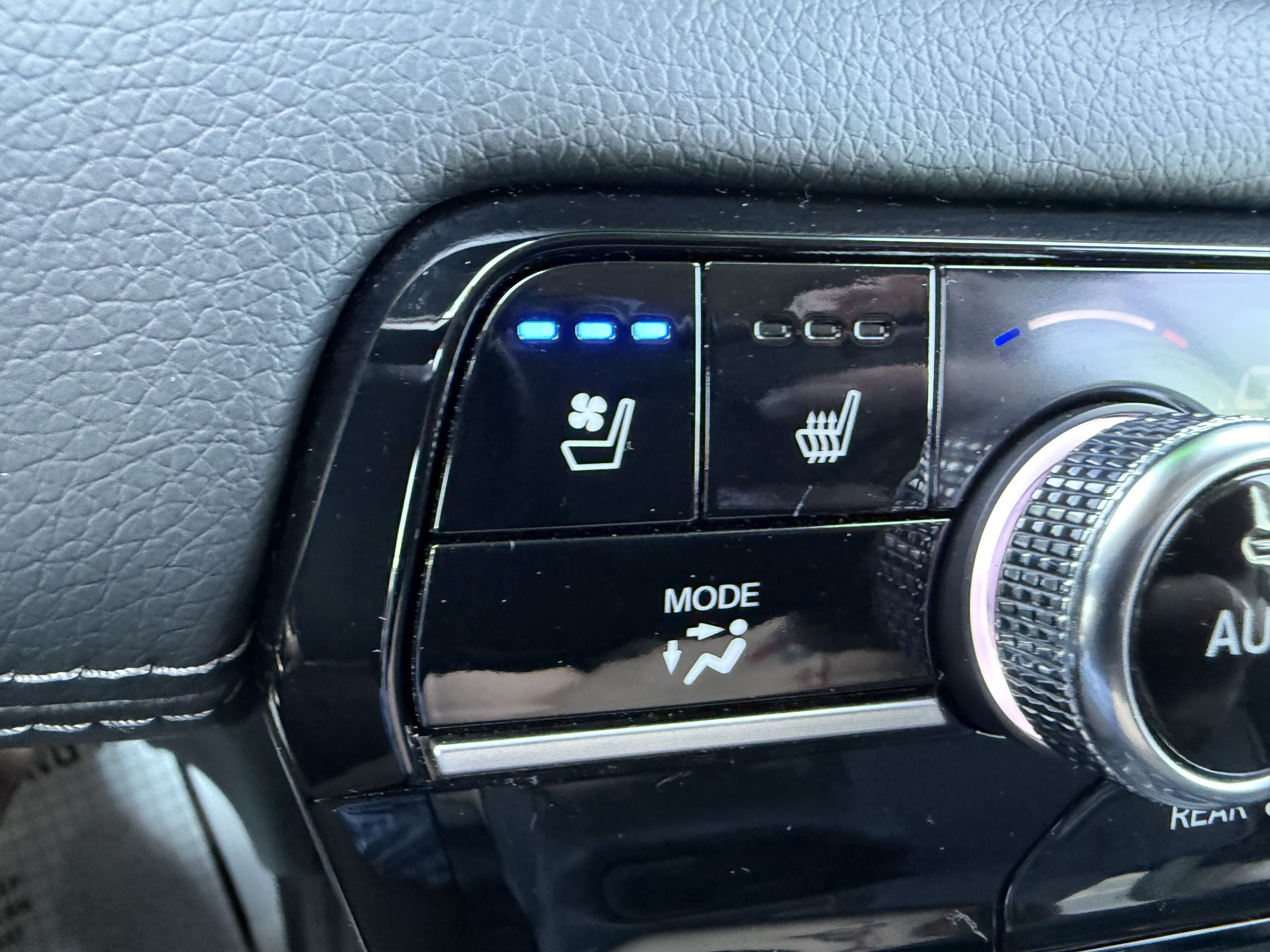 Used 2024 Honda Pilot Elite image 17
