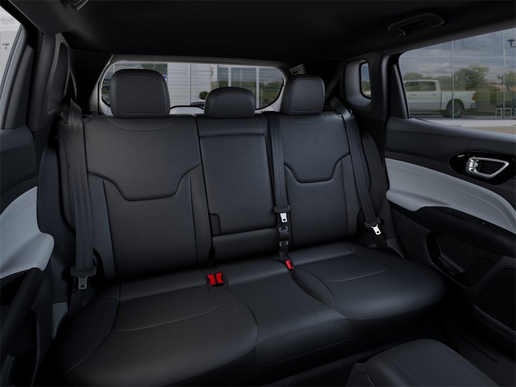 New 2026 Jeep Compass Limited image 15