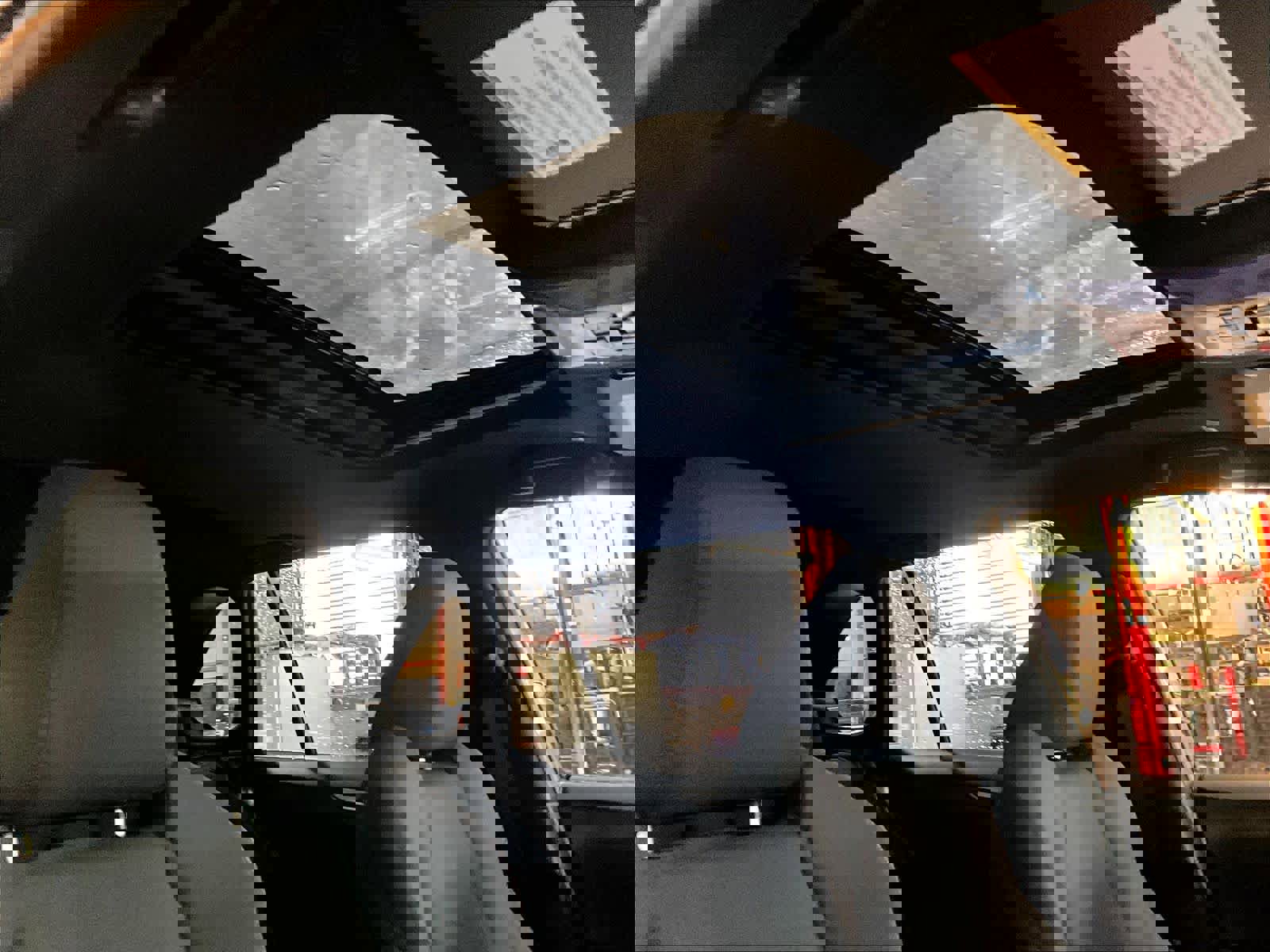 Used 2023 Toyota RAV4 SE image 22