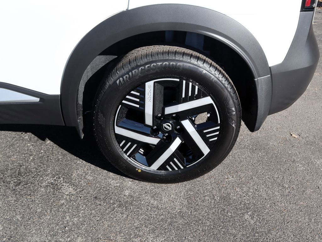 New 2026 Nissan Kicks SV w/ Cold Weather Package image 9