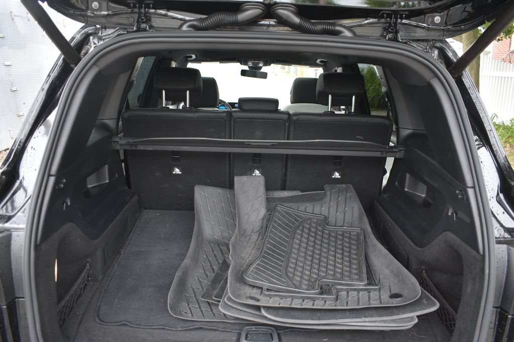 Used 2022 Mercedes-Benz GLB 35 AMG 4MATIC image 29