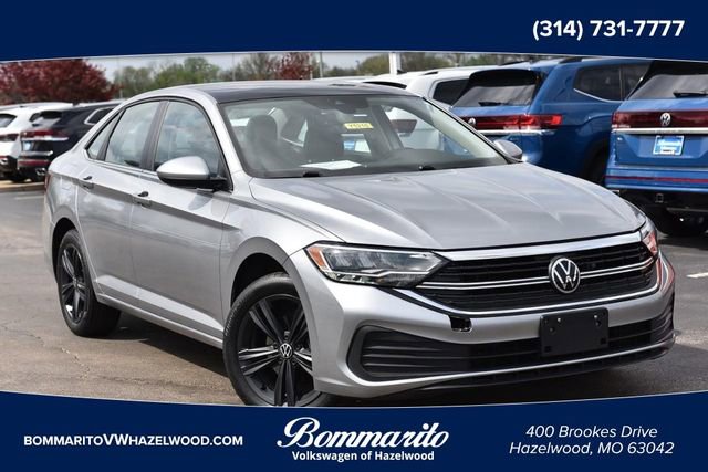 Used 2022 Volkswagen Jetta SE image 1