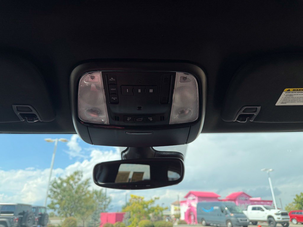 Certified 2022 Dodge Durango SRT w/ Technology Group AWD/4WD image 18
