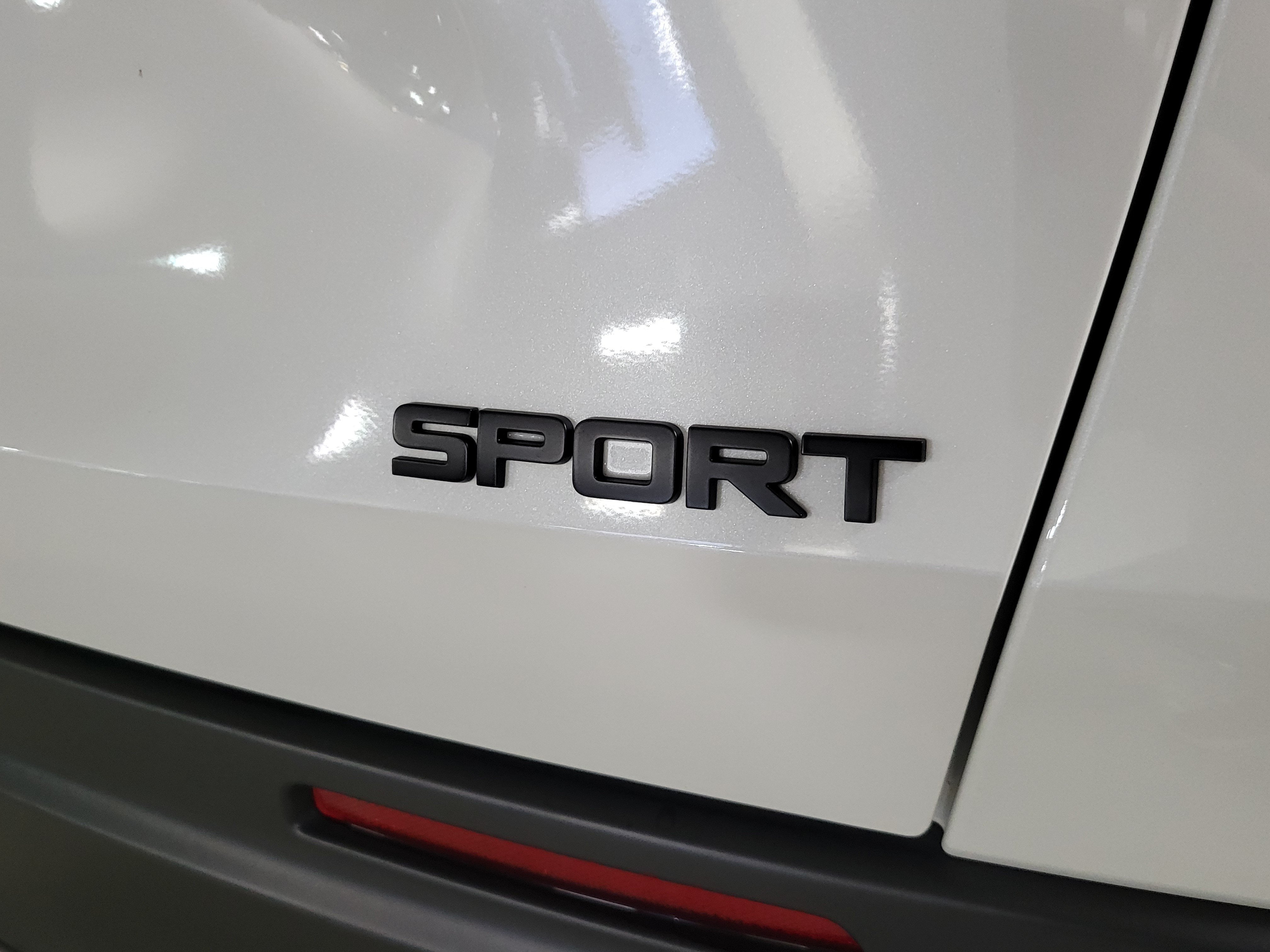 Used 2025 Honda HR-V Sport image 6