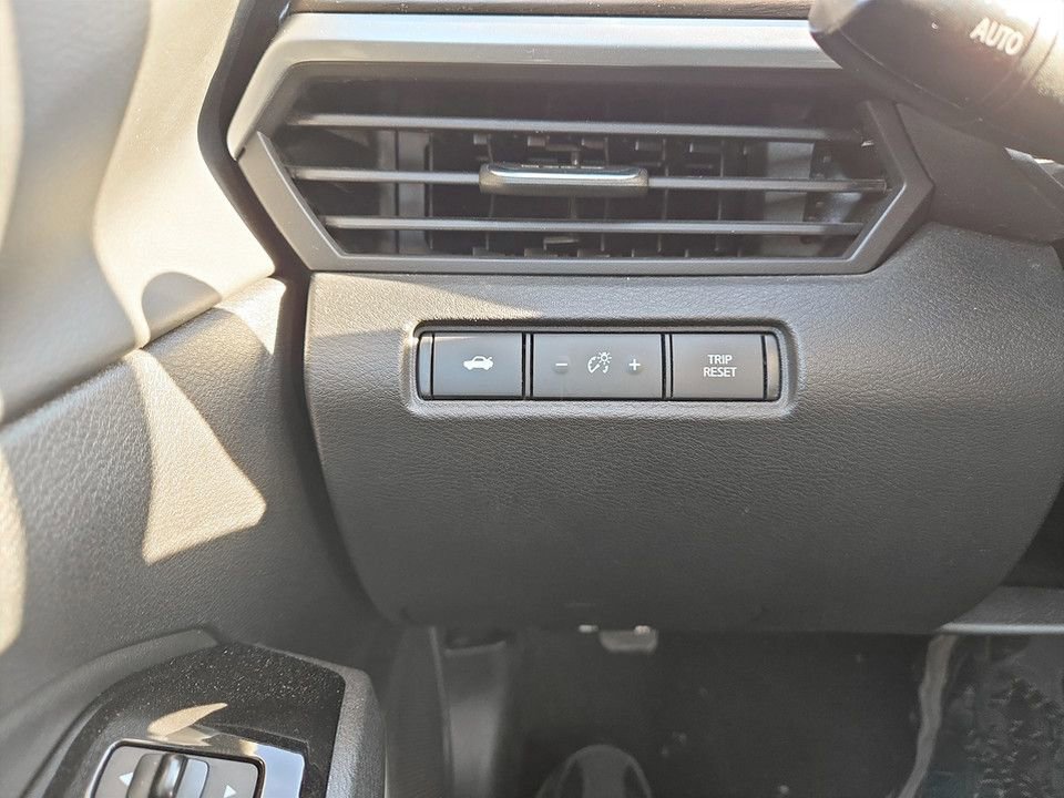 Used 2023 Nissan Altima 2.5 SV image 21