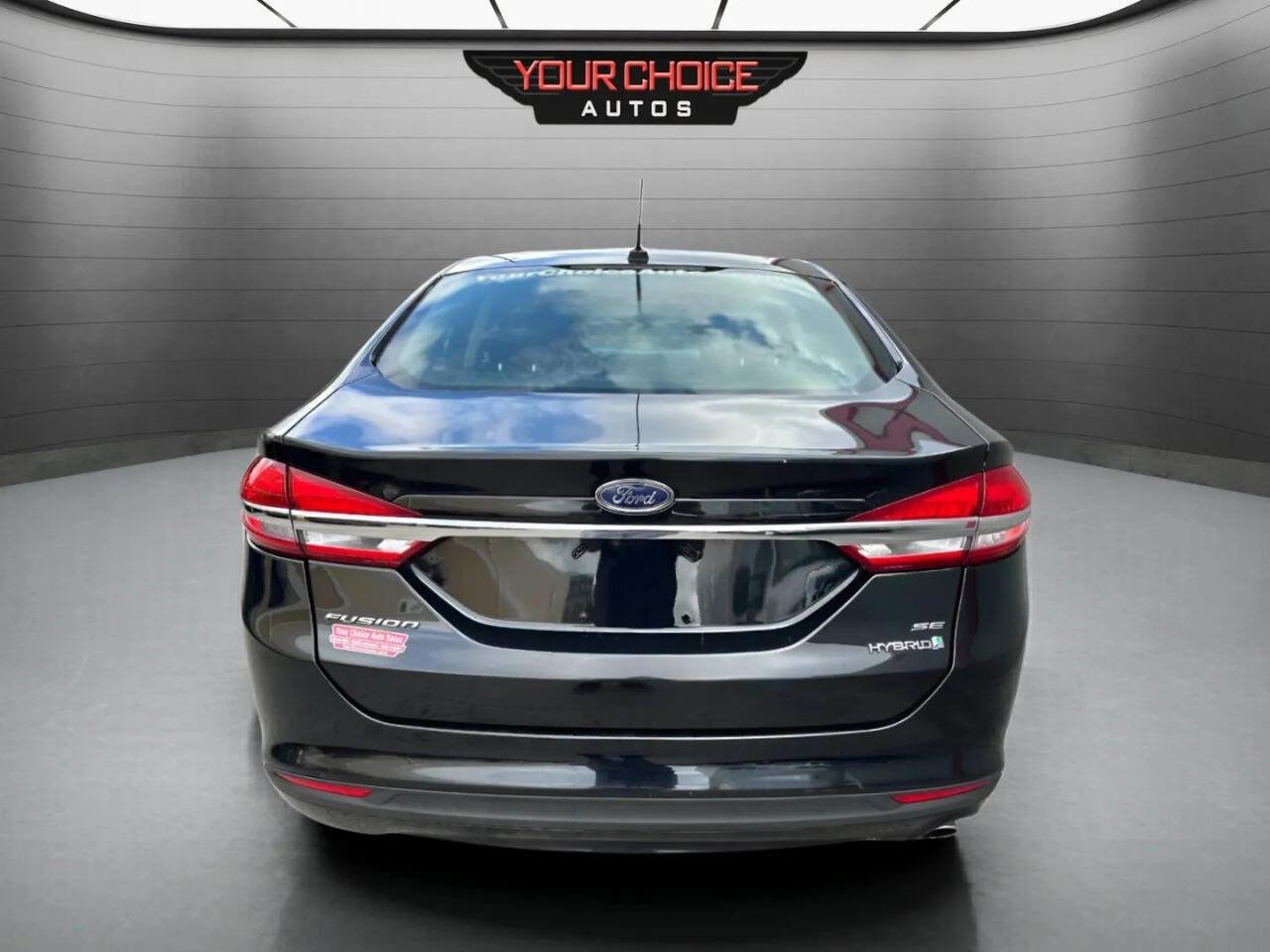 Used 2018 Ford Fusion SE image 4