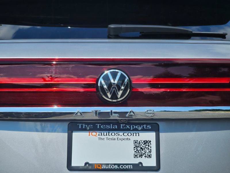 Used 2024 Volkswagen Atlas Cross Sport SE AWD/4WD image 28