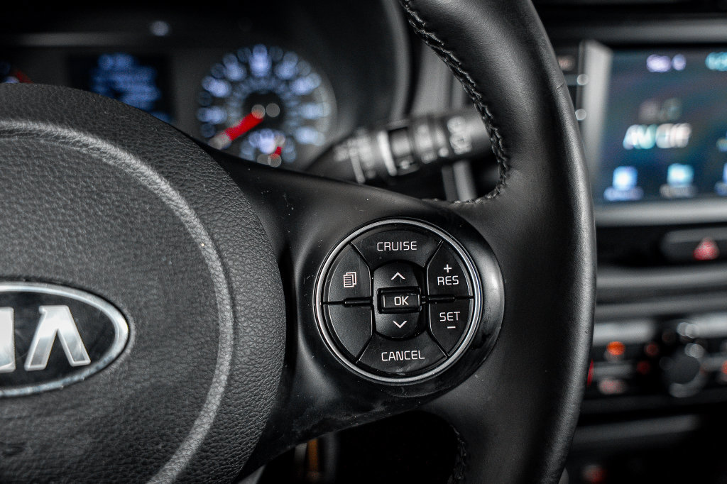 Used 2020 Kia Soul GT-Line FWD image 30