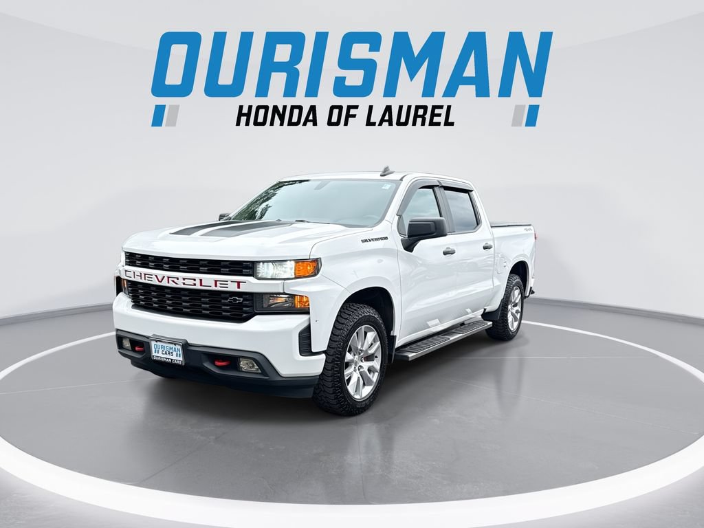 Used 2020 Chevrolet Silverado 1500 Custom w/ Custom Value Package AWD/4WD image 4