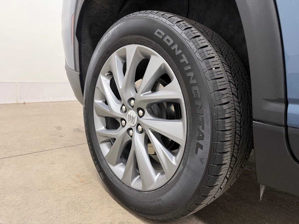 Certified 2025 Buick Enclave Preferred image 10