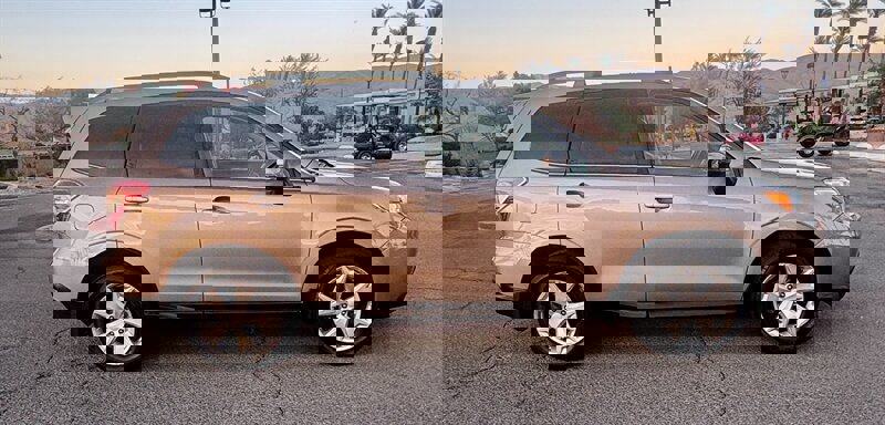 Used 2014 Subaru Forester 2.5i Touring w/ Popular Package #2 image 9