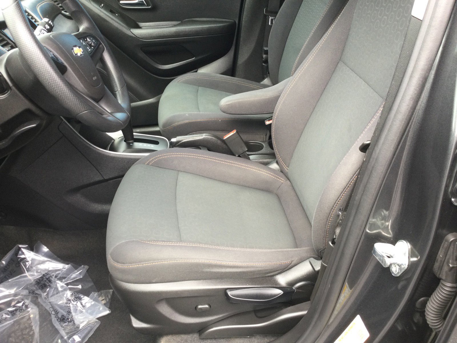 Used 2020 Chevrolet Trax LS w/ Tint and Cruise Package image 12