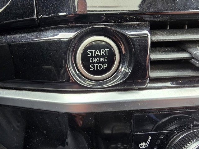 Used 2022 Nissan Pathfinder Platinum image 25