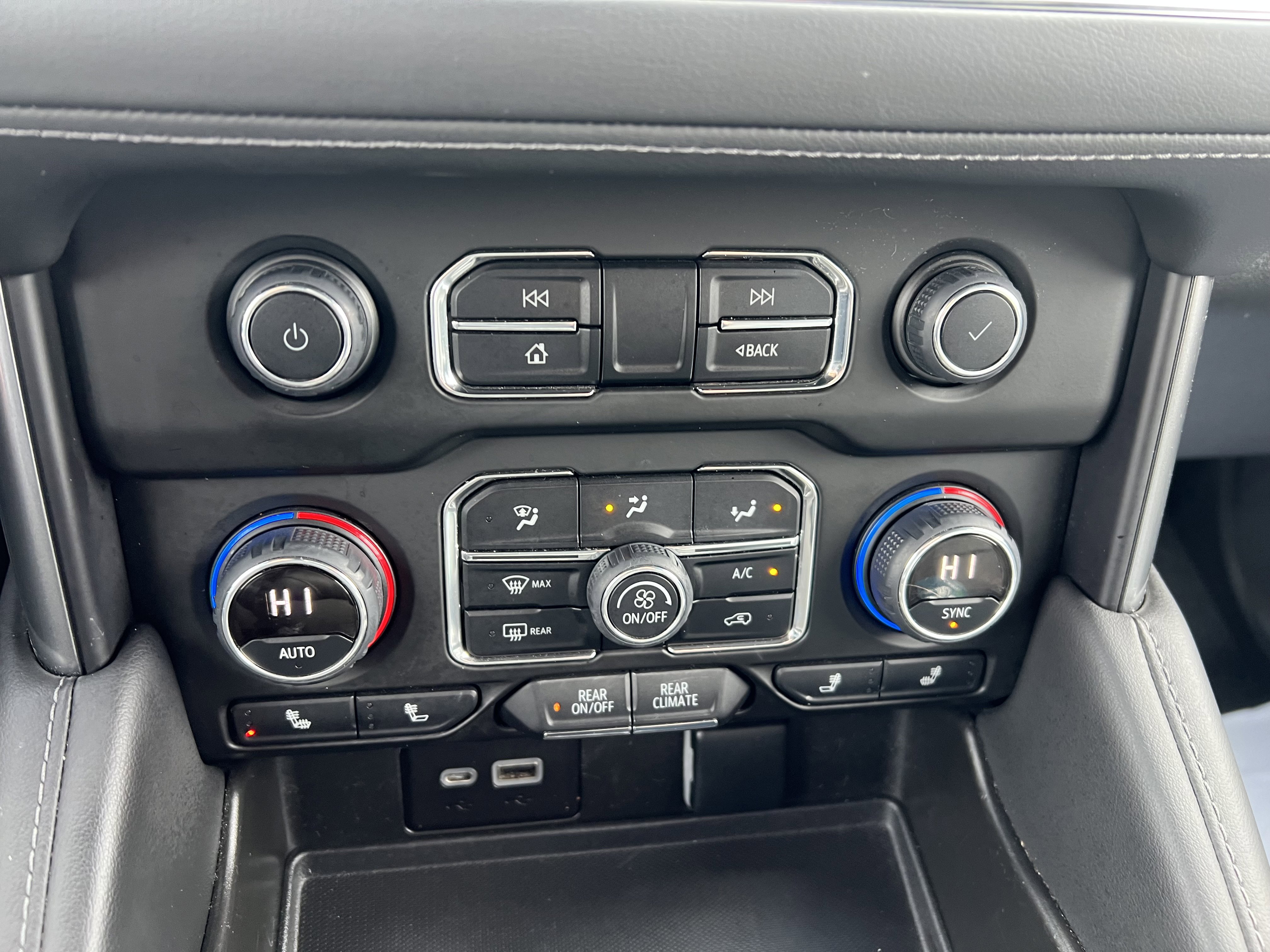 Certified 2022 Chevrolet Suburban Z71 w/ Z71 Off-Road Package image 23