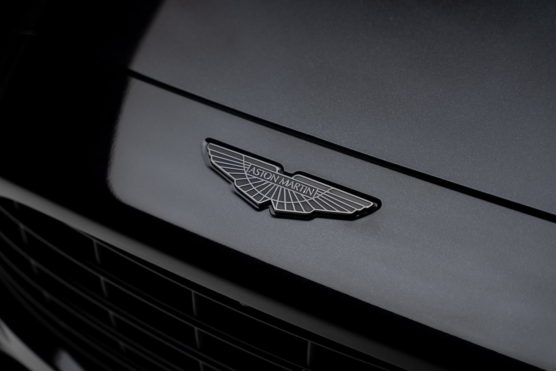 Used 2022 Aston Martin DBX AWD/4WD image 13
