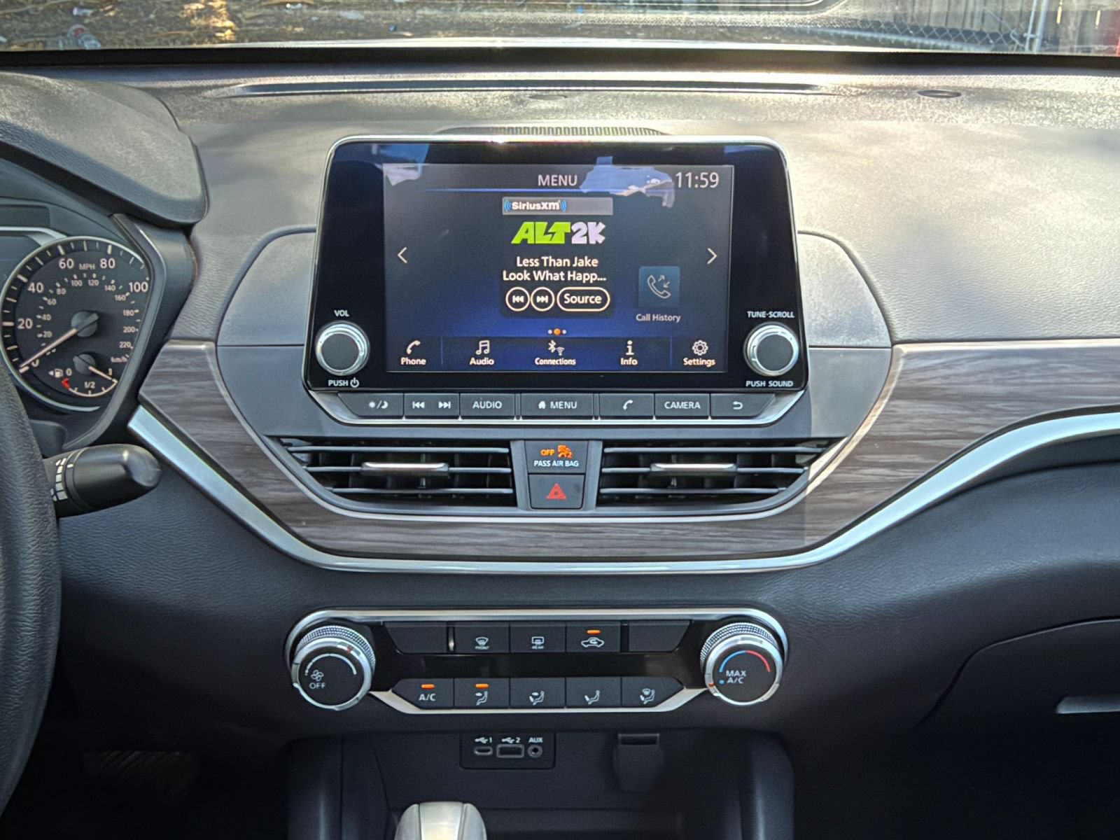 Used 2025 Nissan Altima 2.5 SV FWD image 20