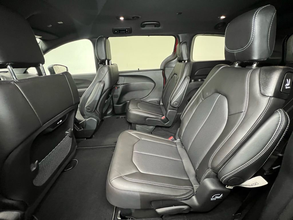 New 2026 Chrysler Pacifica Select FWD image 5