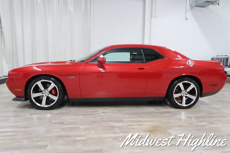 Used 2011 Dodge Challenger SRT8 RWD image 12