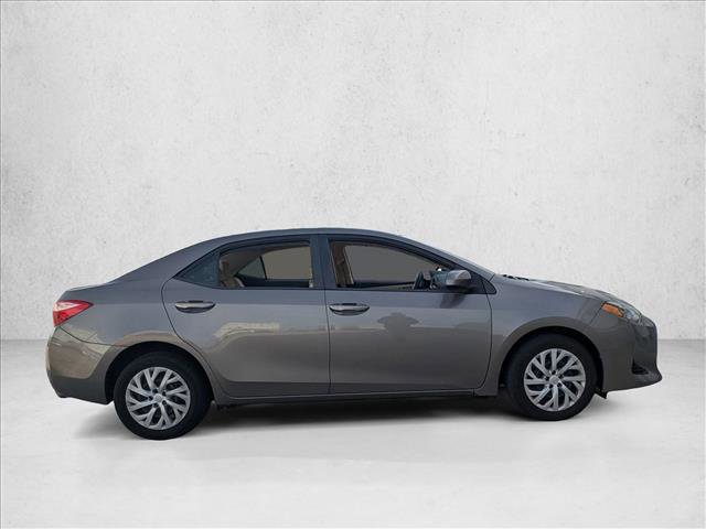 Used 2019 Toyota Corolla LE image 4