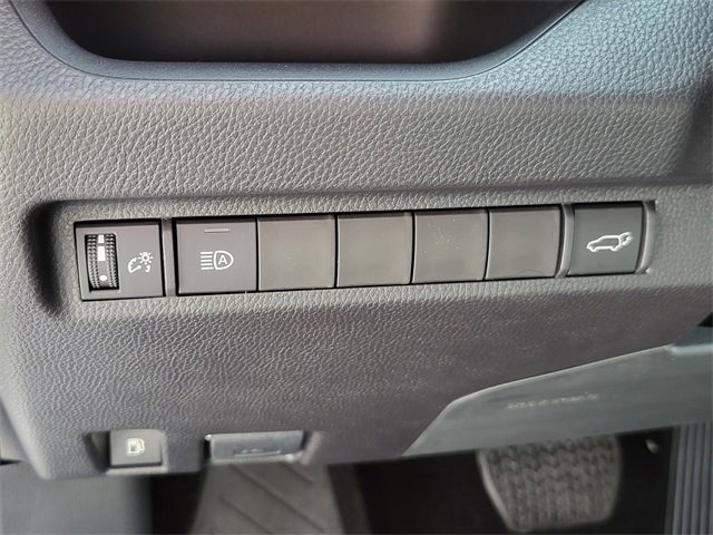 Used 2025 Toyota RAV4 XLE image 20