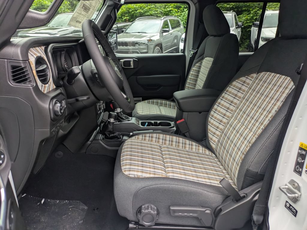New 2026 Jeep Gladiator Sport AWD/4WD image 12