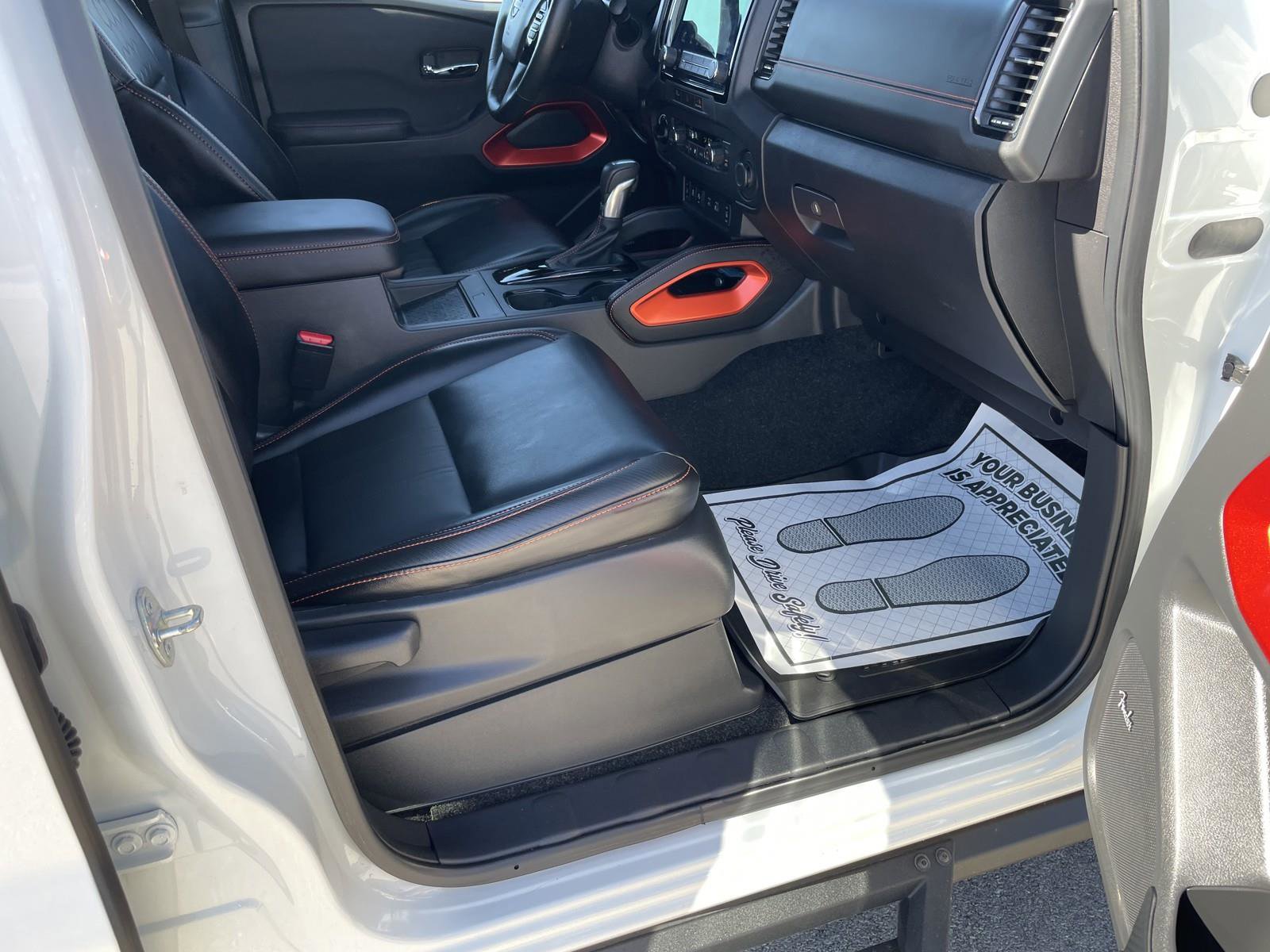 Used 2024 Nissan Frontier PRO-4X w/ Pro Premium Package image 34