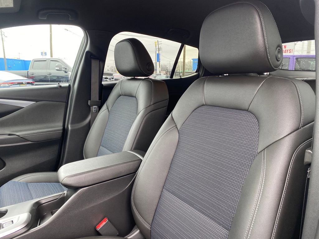 Used 2026 Buick Envista Preferred image 10