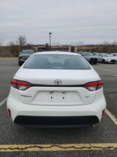 Used 2023 Toyota Corolla LE image 6