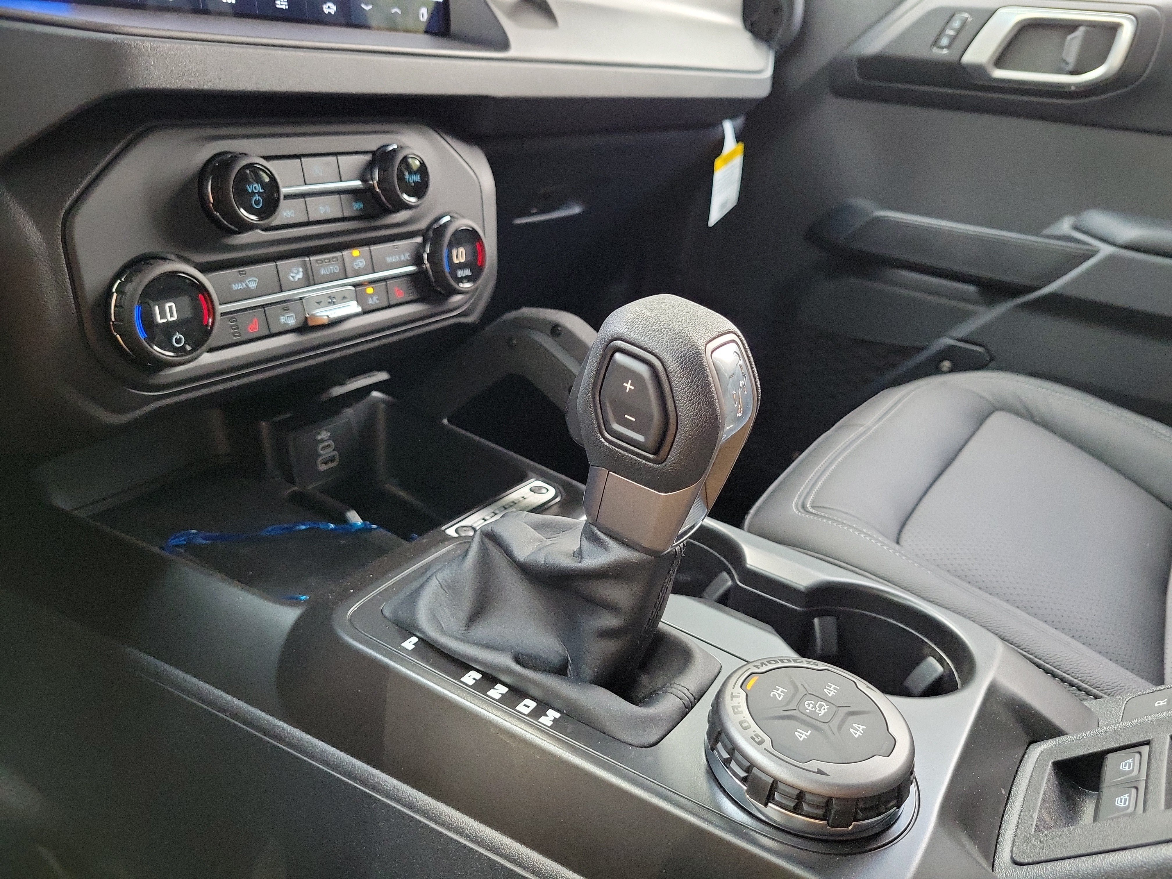 New 2026 Ford Bronco Big Bend w/ Black Diamond Package AWD/4WD image 19