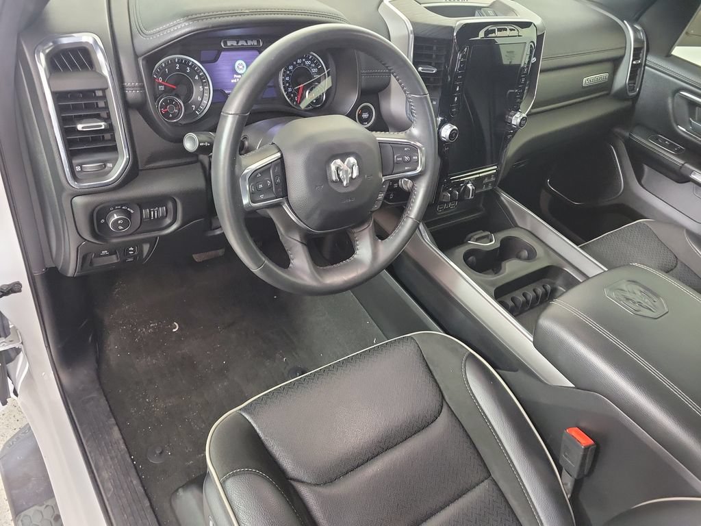 Used 2024 RAM 1500 Laramie AWD/4WD image 11