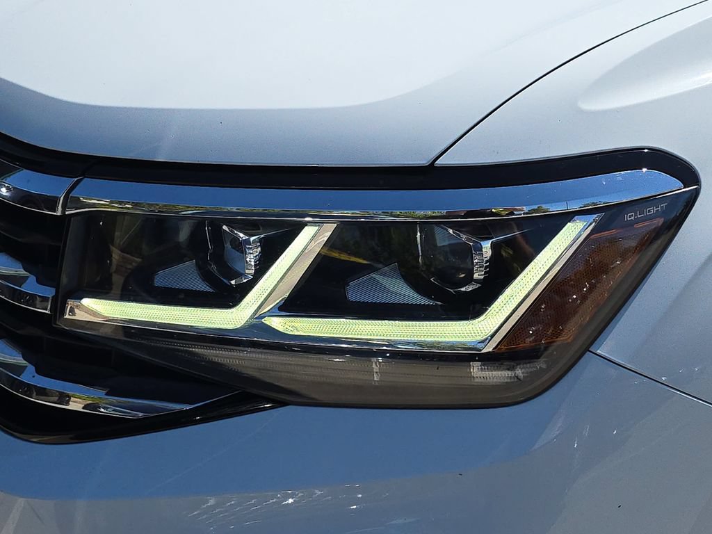 Used 2021 Volkswagen Atlas SEL FWD image 36