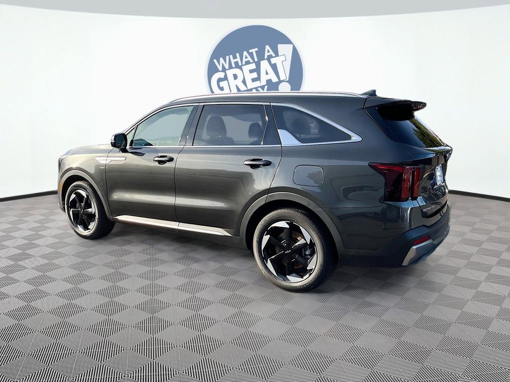 Certified 2025 Kia Sorento EX w/ EX Panoramic Sunroof Package image 8