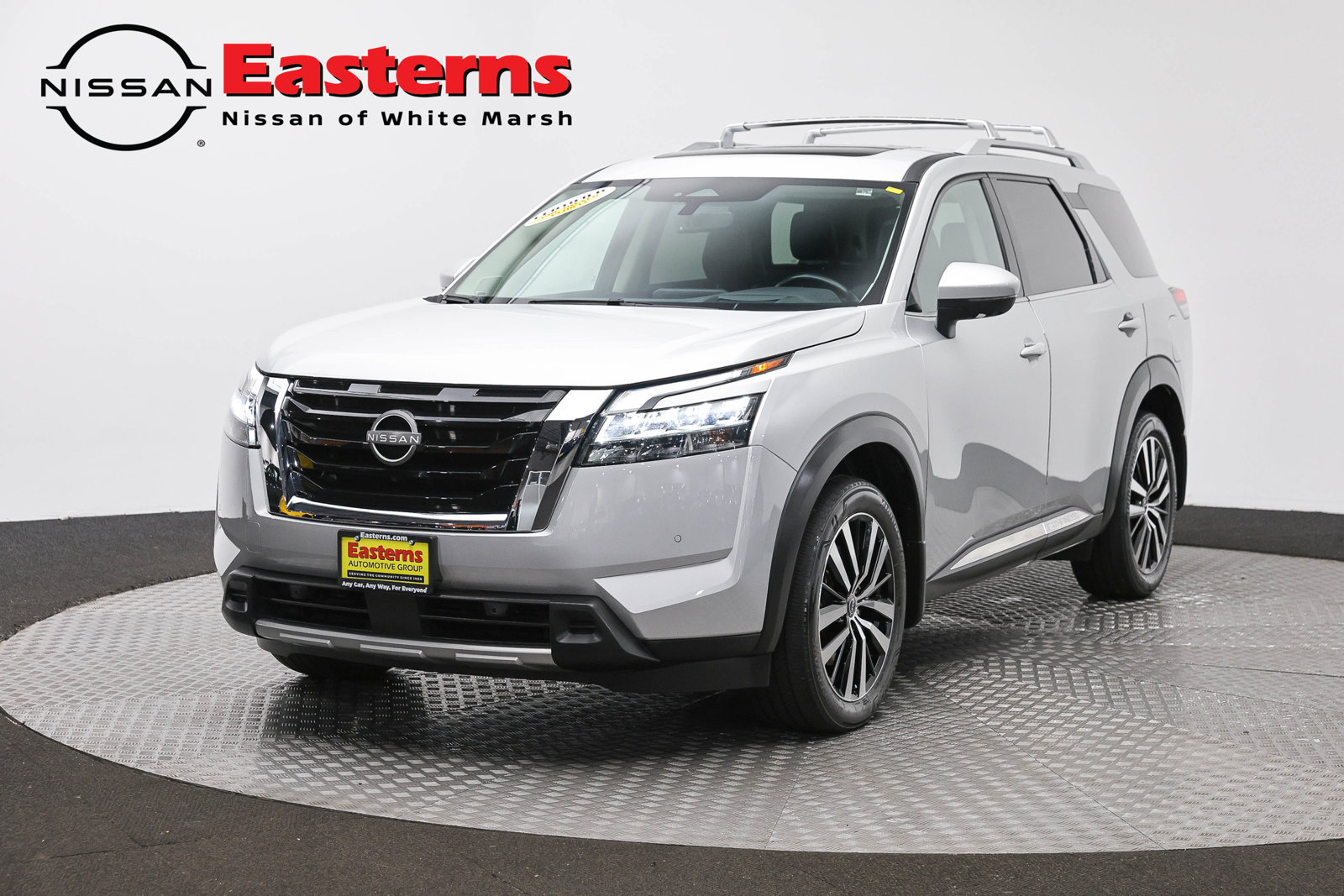Used 2023 Nissan Pathfinder Platinum