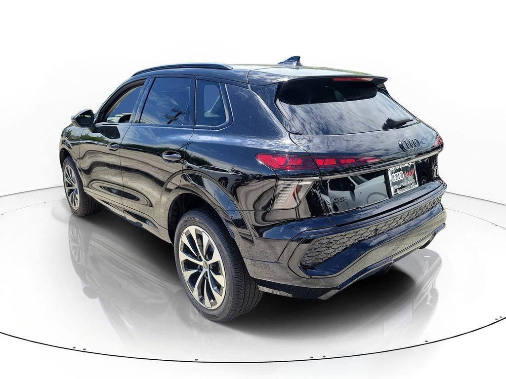 New 2026 Audi Q3 quattro 2.0T AWD/4WD image 3
