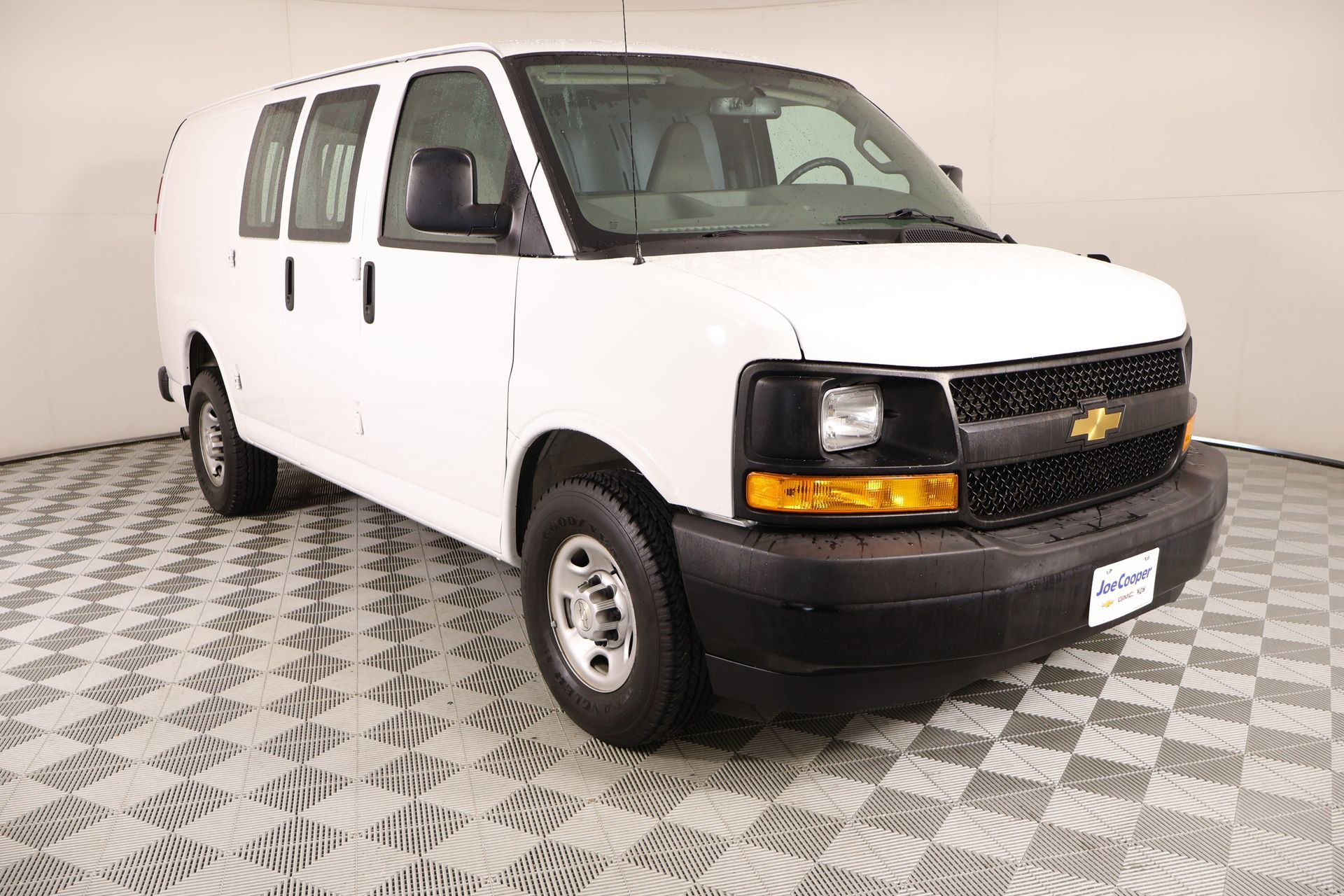 Used 2017 Chevrolet Express 2500