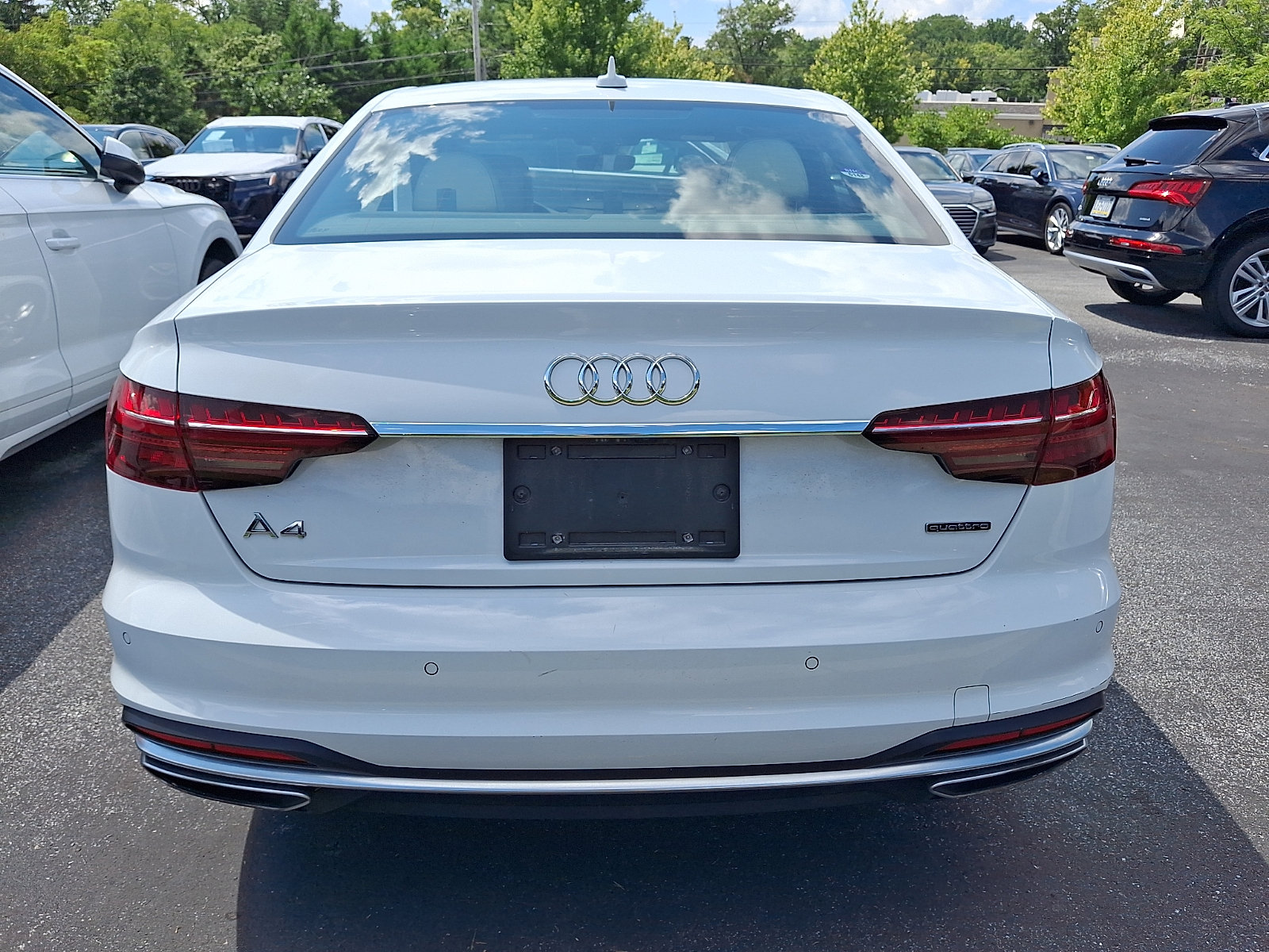 Used 2020 Audi A4 2.0T Premium Plus w/ Premium Plus Package AWD/4WD image 4