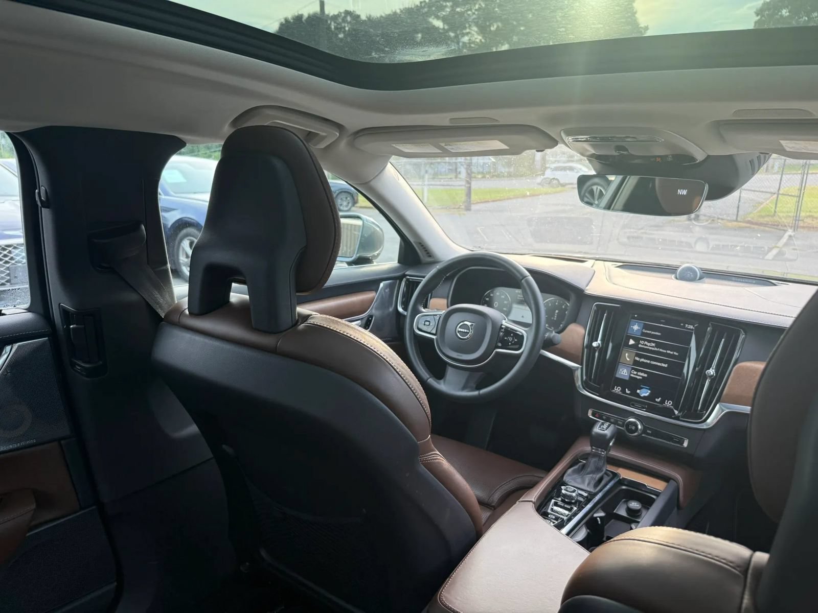 Used 2018 Volvo S90 T6 Inscription w/ Convenience Package AWD/4WD image 21