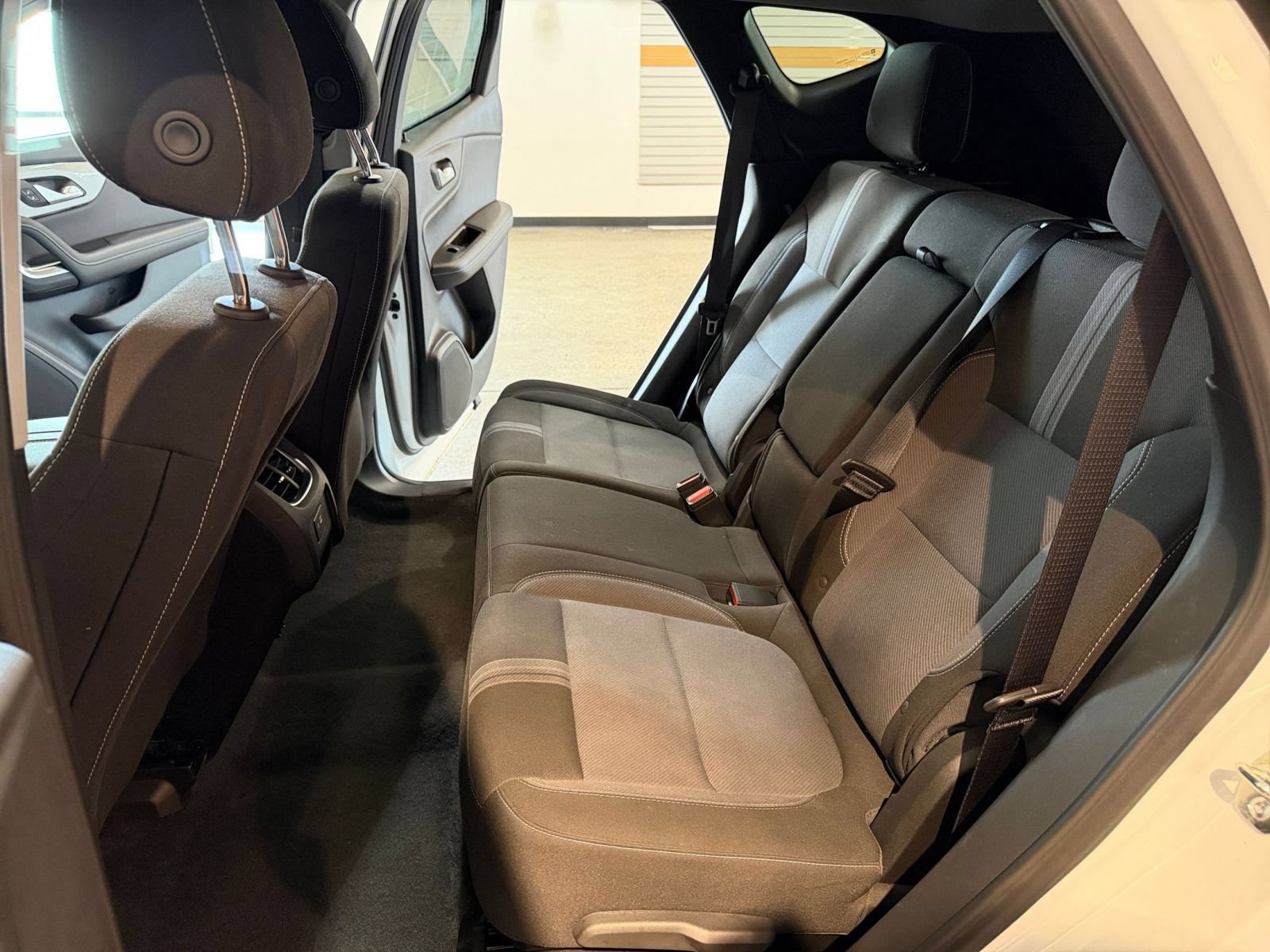 Used 2025 Chevrolet Blazer LT FWD image 39