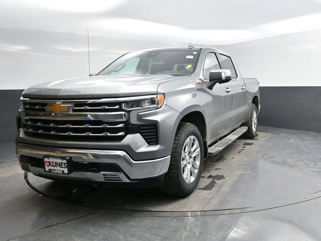 Used 2024 Chevrolet Silverado 1500 LTZ w/ Technology Package image 3