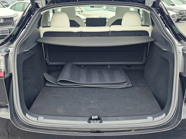 Used 2025 Tesla Model Y Long Range image 11