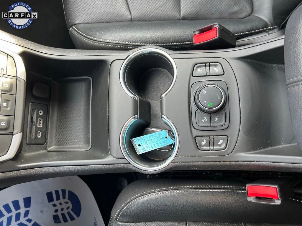 Used 2023 GMC Terrain SLT image 16