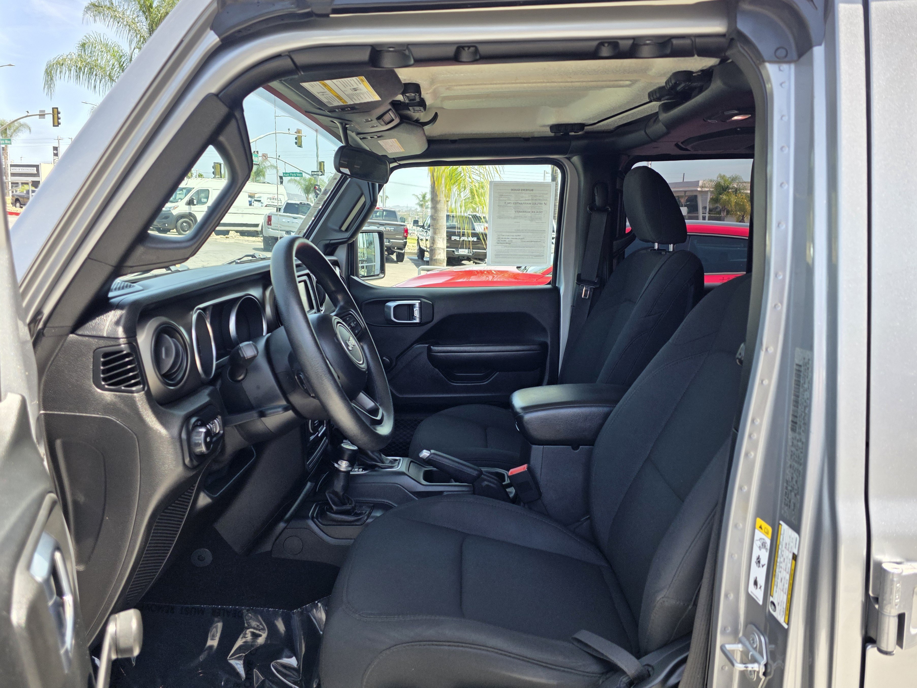 Used 2018 Jeep Wrangler Unlimited Sport AWD/4WD image 8