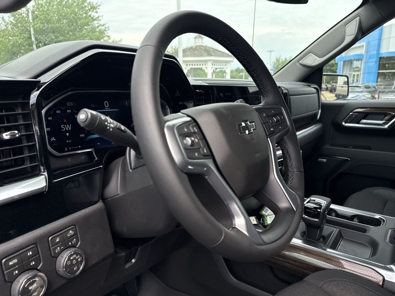 New 2026 Chevrolet Silverado 1500 LT Trail Boss w/ Safety Package AWD/4WD image 13