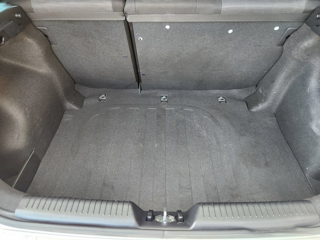 Used 2016 Hyundai Elantra GT FWD image 33